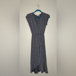 Caution to the wind size M black and white mid length slit maxi